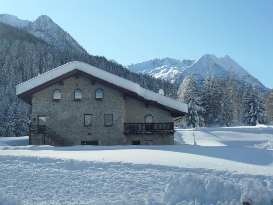 Chalet Rustico Bertolini Per Gruppi! Villa Vermiglio Exterior photo