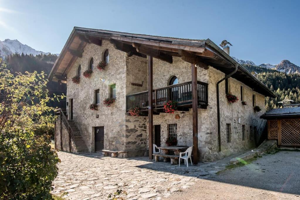 Chalet Rustico Bertolini Per Gruppi! Villa Vermiglio Exterior photo